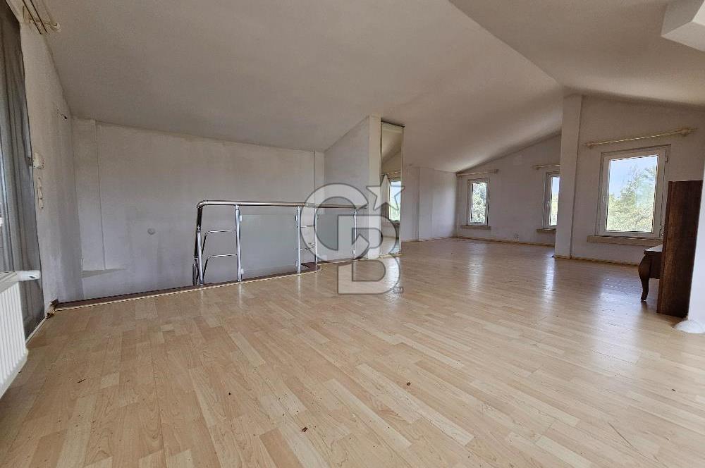 Mersin Mezitli Kuyuluk Çamlıca Mah.de Site İçi Kiralık Villa