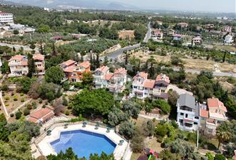 Mersin Mezitli Kuyuluk Çamlıca Mah.de Site İçi Kiralık Villa