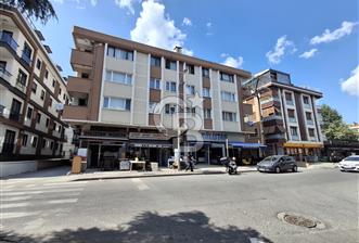 Maltepe Küçükyalı Mektep Caddesinde Satılık 3+1 Daire