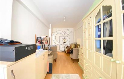 Maltepe Küçükyalı Mektep Caddesinde Satılık 3+1 Daire