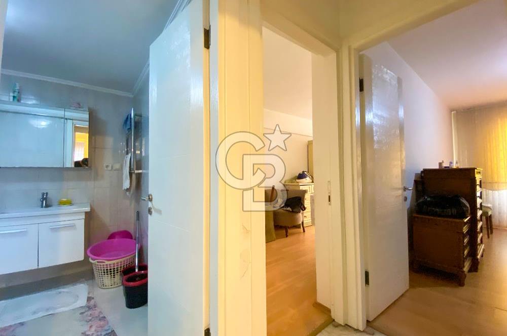 Maltepe Küçükyalı Mektep Caddesinde Satılık 3+1 Daire