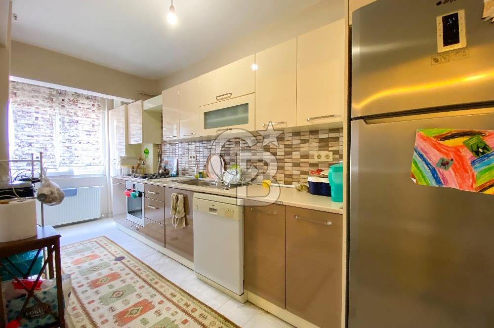 Maltepe Küçükyalı Mektep Caddesinde Satılık 3+1 Daire