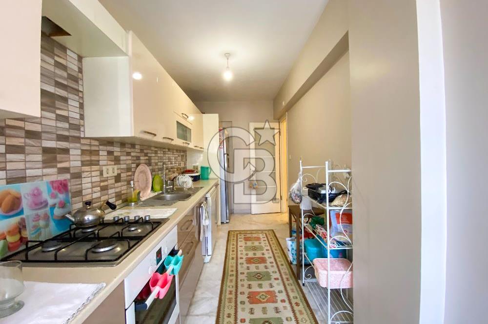 Maltepe Küçükyalı Mektep Caddesinde Satılık 3+1 Daire