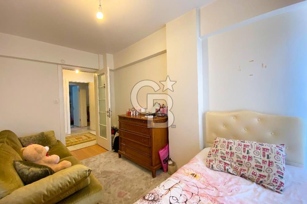 Maltepe Küçükyalı Mektep Caddesinde Satılık 3+1 Daire