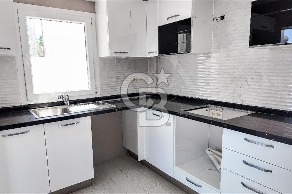 Bodrum Akyarlarda Denize Yakın 3 Katlı Müstakil Villa