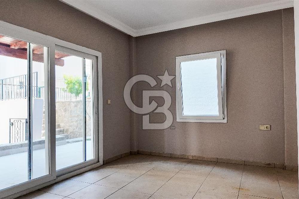 Bodrum Akyarlarda Denize Yakın 3 Katlı Müstakil Villa