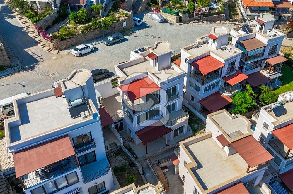 Bodrum Akyarlarda Denize Yakın 3 Katlı Müstakil Villa