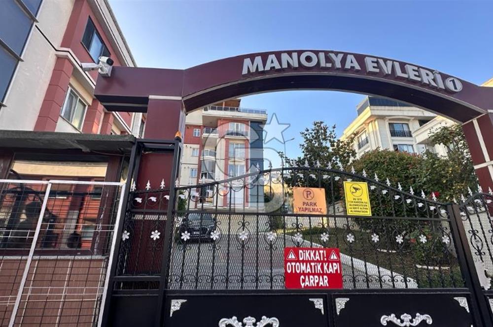 BÜYÜKÇEKMECE MANOLYA EVLERİ1 SATILIK 3+1 150M2 EBVYN+HAVUZ+GARAJ