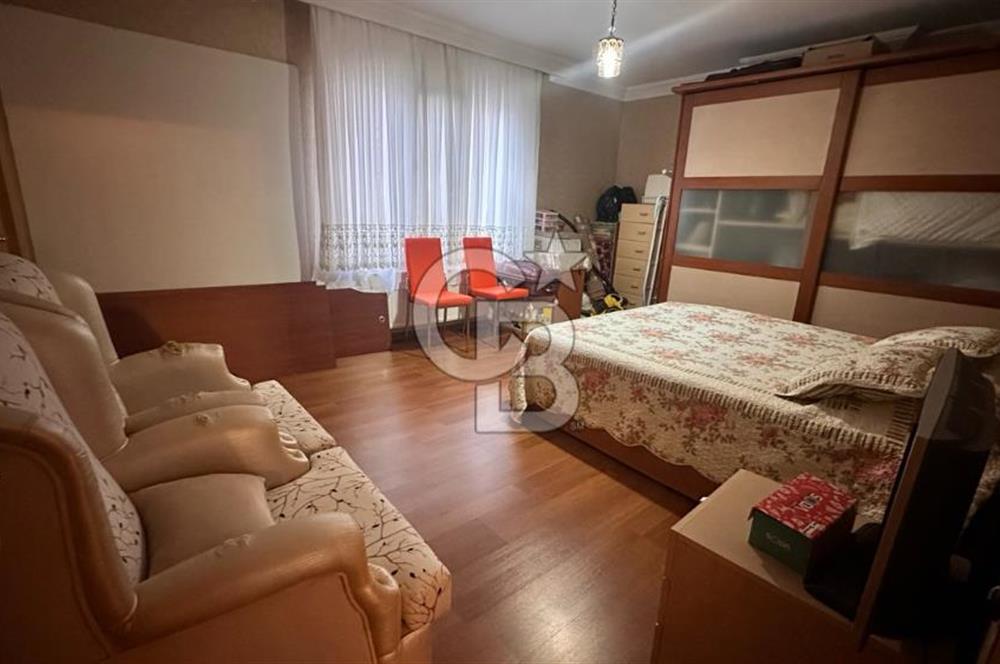 BÜYÜKÇEKMECE MANOLYA EVLERİ1 SATILIK 3+1 150M2 EBVYN+HAVUZ+GARAJ