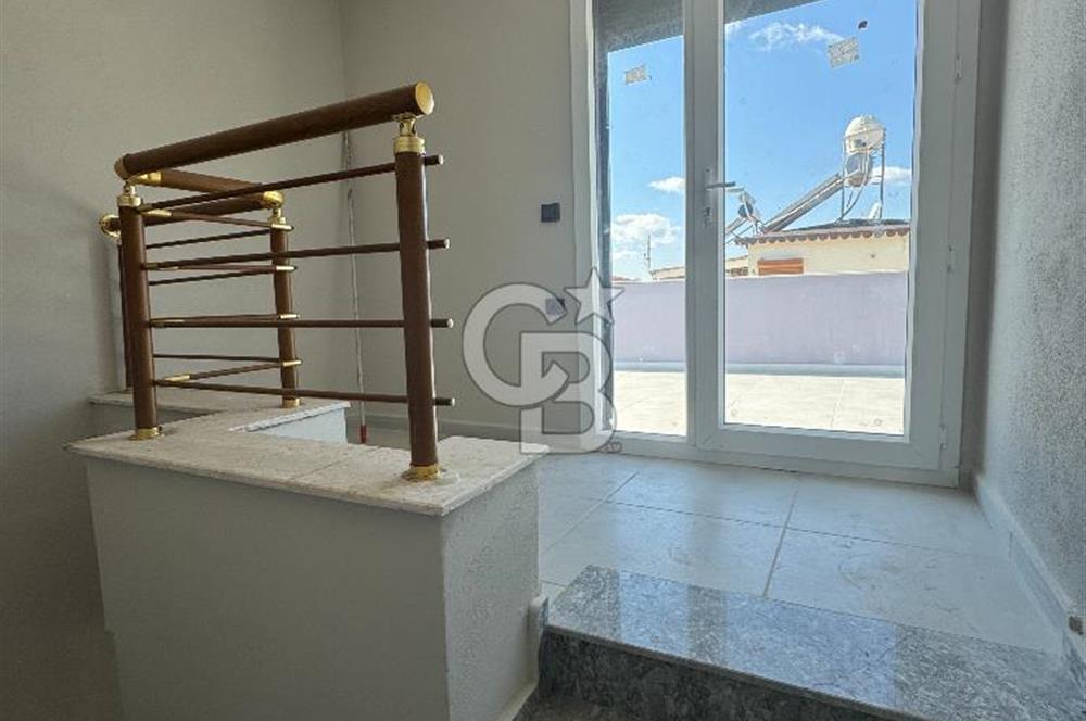 Ürkmez Payamlı' da Satılık Müstakil Bahçeli Villa