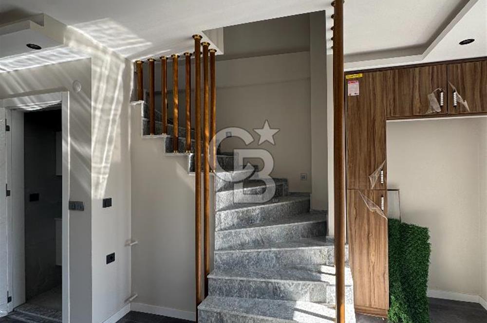 Ürkmez Payamlı' da Satılık Müstakil Bahçeli Villa