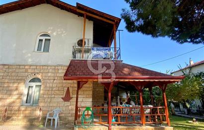 SALİHLERALTINDA DENİZE 45 METRE NEZİH SİTE İÇERİSİNDE 3+1 VİLLA