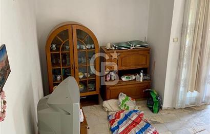 SALİHLERALTINDA DENİZE 45 METRE NEZİH SİTE İÇERİSİNDE 3+1 VİLLA