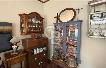 Urla Sanat Sokağında  2 Katlı Müstakil Taş Ev