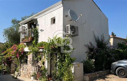 Urla Sanat Sokağında  2 Katlı Müstakil Taş Ev