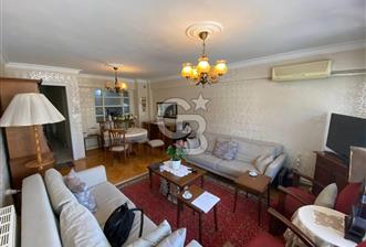 ALAYBEY'DE DENİZE YÜRÜME MESAFESİNDE 3+1 SATILIK DAİRE