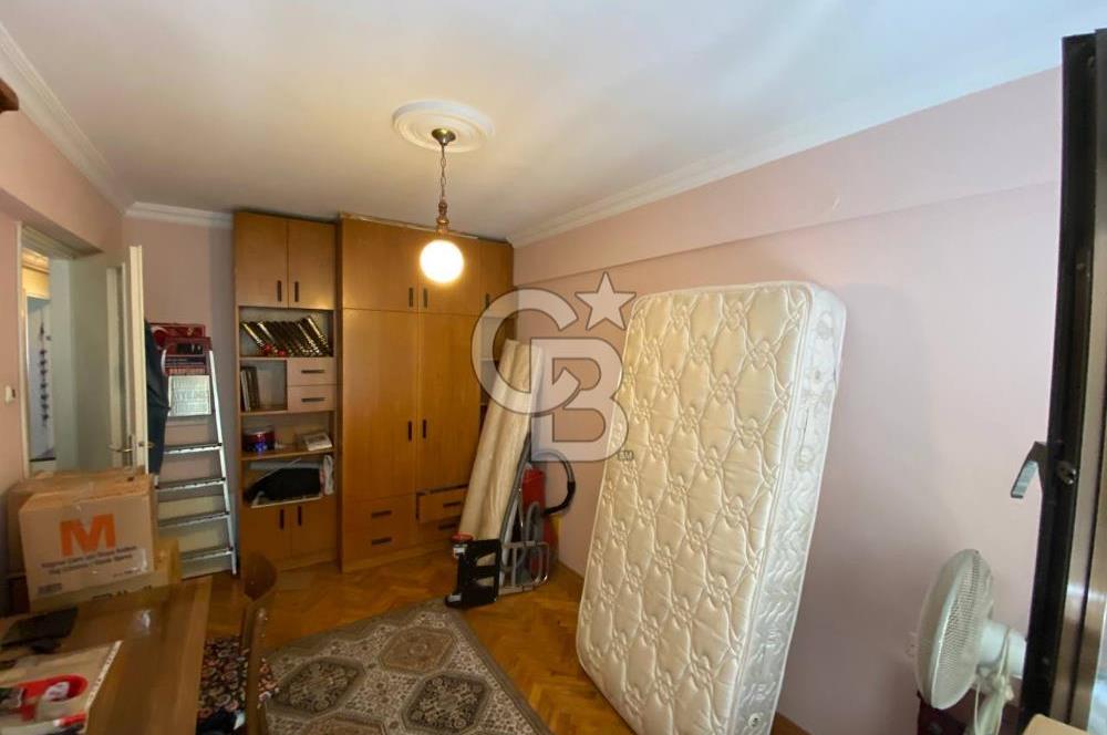 ALAYBEY'DE DENİZE YÜRÜME MESAFESİNDE 3+1 SATILIK DAİRE