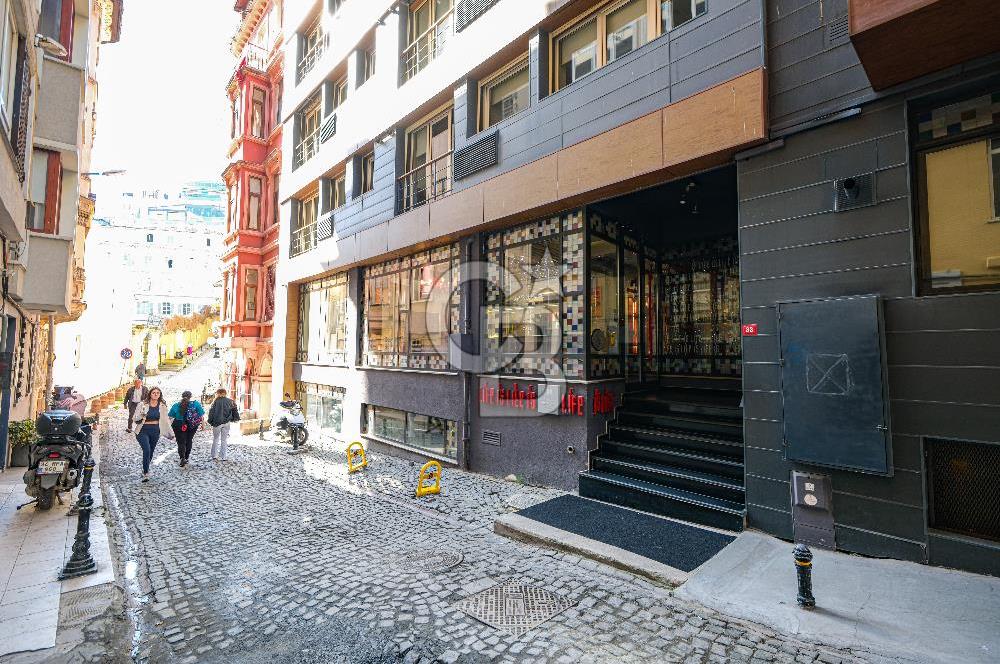 Tomtom Mahallesinde, İşlek Otel İçerisinde Kiralık Spa Sauna