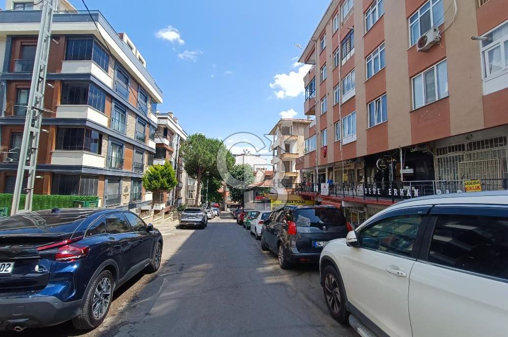 Kücukyalı Merkezi Dükkan Yatırımlık