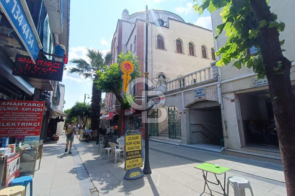 Kücukyalı Merkezi Dükkan Yatırımlık