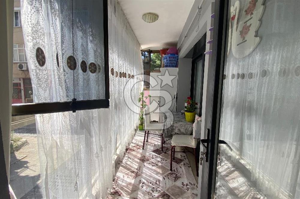 Karşıyaka Cumhuriyet’te Satılık 2+1 Kapalı Mutfak Daire