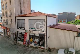 Seferihisar Çarşı Merkezinde İki Katlı Satılık Mağaza