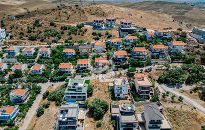Akarca'Da Full Deniz Manzaralı 300m'2 Villa Arsası
