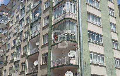 DEMETEVLER METROYA YAKIN CADDE ÜZERİ KÖŞEDE SATILIK 3+1 DAİRE 