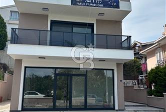 URLA BİN KONUTLAR GİRİŞİNDE CADDE ÜSTÜNDE KİRALIK DUBLEKS DAİRE