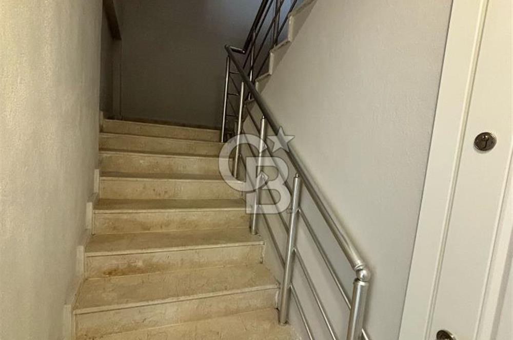 URLA BİN KONUTLAR GİRİŞİNDE CADDE ÜSTÜNDE KİRALIK DUBLEKS DAİRE