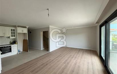 URLA BİN KONUTLAR GİRİŞİNDE CADDE ÜSTÜNDE KİRALIK DUBLEKS DAİRE