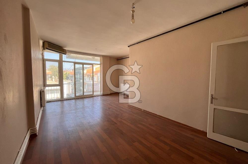 KARŞIYAKA AKSOY'DA ÖNÜ AÇIK KİRALIK 3+1 DAİRE