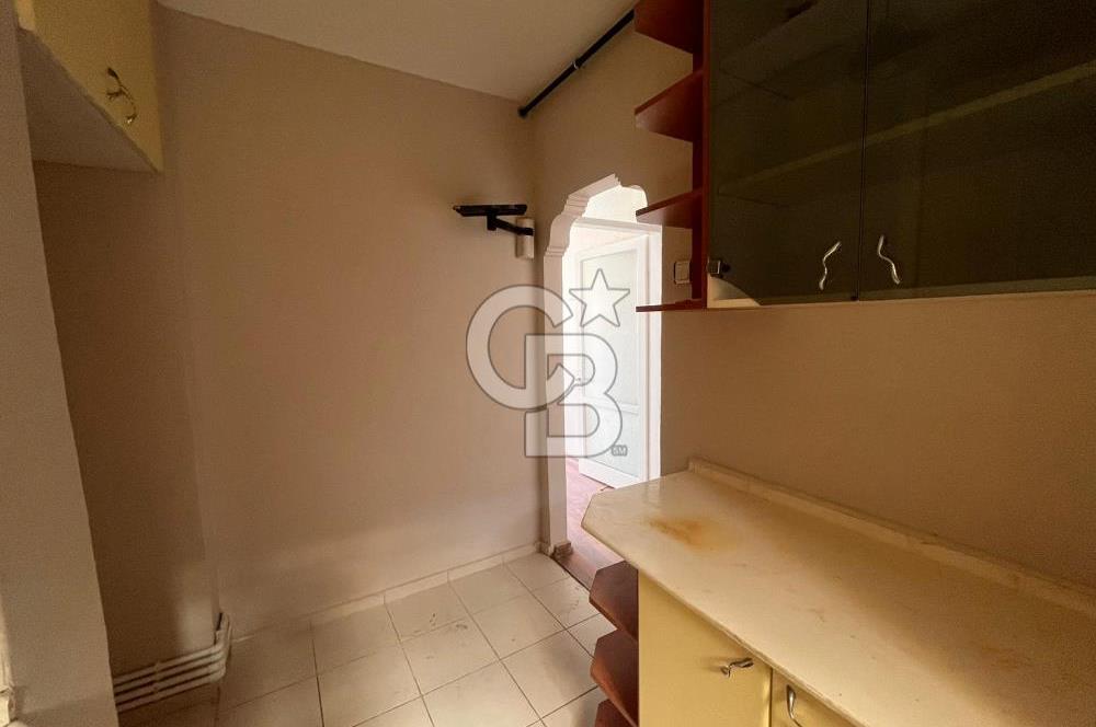 KARŞIYAKA AKSOY'DA ÖNÜ AÇIK KİRALIK 3+1 DAİRE