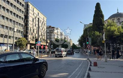 Alsancak Şair Eşref Bulvarı'nda Devren Satılık Cafe
