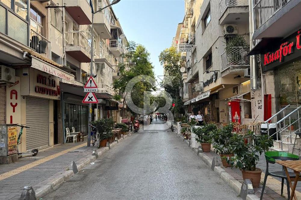 Alsancak Şair Eşref Bulvarı'nda Devren Satılık Cafe