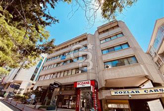 TUNALI KUĞULU PARK KARŞISI MUHTEŞEM LOKASYONDA 1+1 OFİS DAİRE