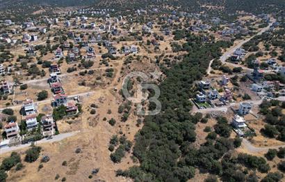ÇANDARLI BİMEYKODA MUHTEŞEM DENİZ VE DOĞA MANZARALI SATILIK ARSA