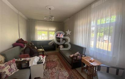 HENDEK UZUNCAORMAN'DA YATIRIMLIK VE HAZIR KULLANIMLI ÇİFTLİK