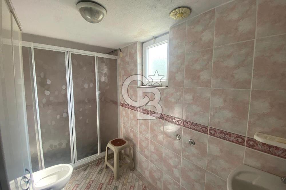 HENDEK UZUNCAORMAN'DA YATIRIMLIK VE HAZIR KULLANIMLI ÇİFTLİK