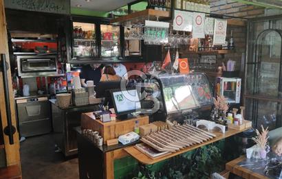 Alsancak Gül Sokak'ta Devren Kiralık Yüksek Cirolu Cafe
