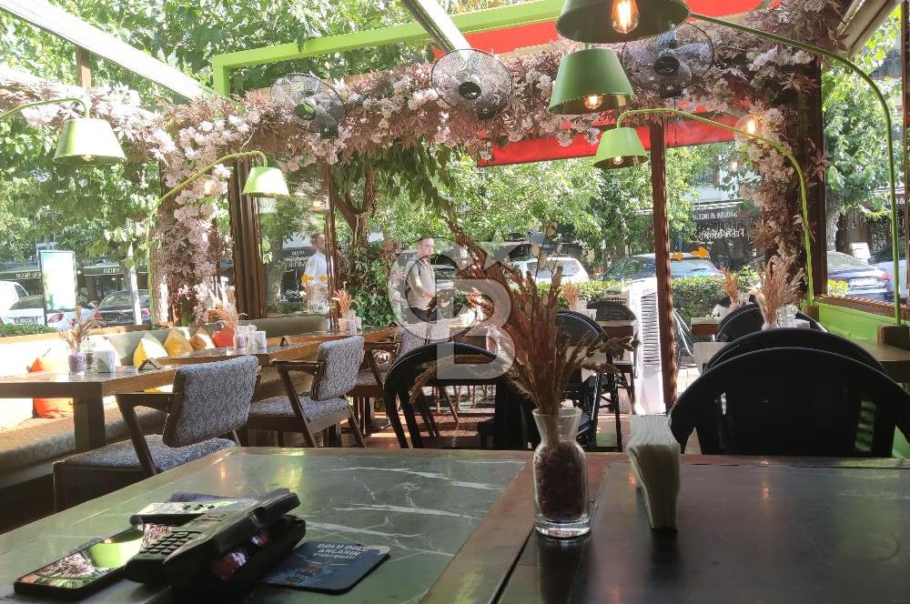 Alsancak Gül Sokak'ta Devren Kiralık Yüksek Cirolu Cafe