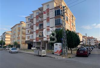 Sincan Yenikent’te Cadde Üzeri Ara Katta Asansörlü Satılık 3+1 Daire