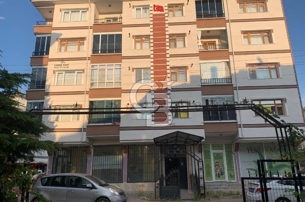 Sincan Yenikent’te Cadde Üzeri Ara Katta Asansörlü Satılık 3+1 Daire