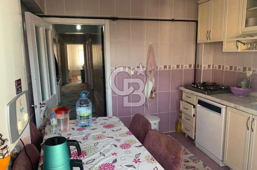 Sincan Yenikent’te Cadde Üzeri Ara Katta Asansörlü Satılık 3+1 Daire