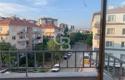 Sincan Yenikent’te Cadde Üzeri Ara Katta Asansörlü Satılık 3+1 Daire