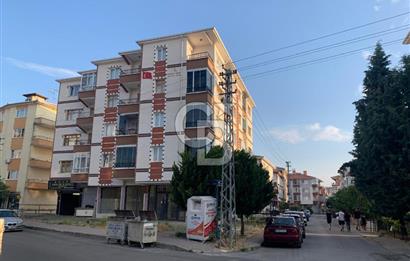 Sincan Yenikent’te Cadde Üzeri Ara Katta Asansörlü Satılık 3+1 Daire
