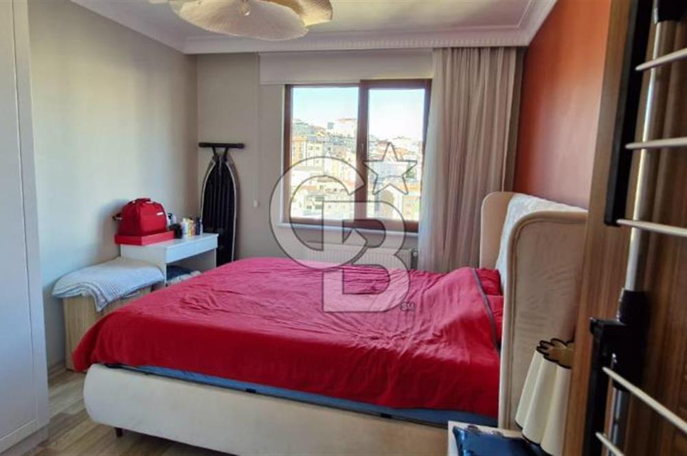 Acil satılık 2+1 Butik Sitede Otoparklı Seyir Teraslı Daire