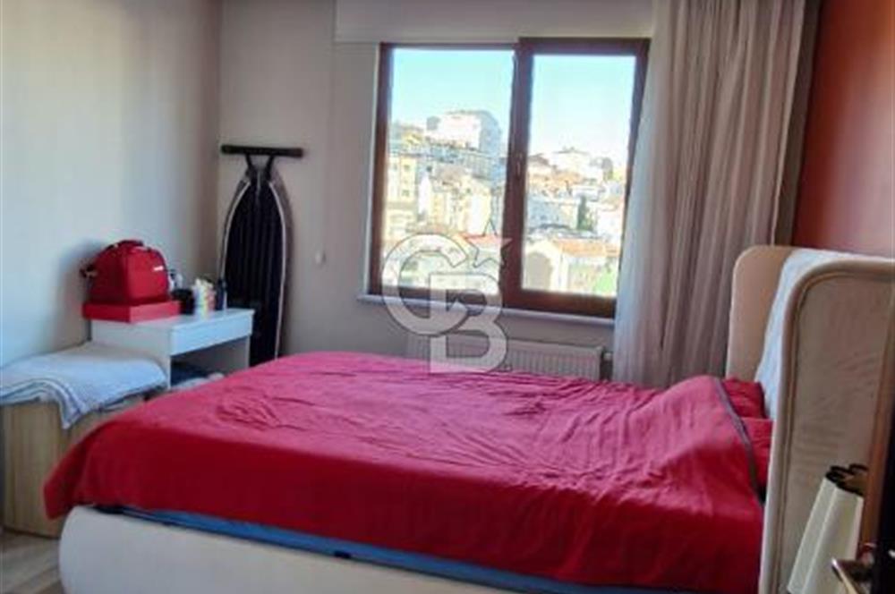 Acil satılık 2+1 Butik Sitede Otoparklı Seyir Teraslı Daire