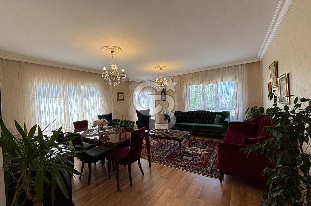 YUKARIÖVEÇLER MAHALLESİ 1235.CADDEDE BAKIMLI 4+1 SATILIK DAİRE