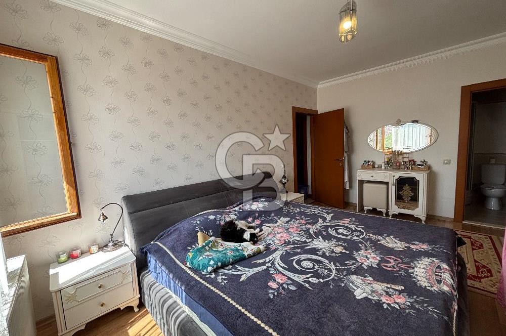 YUKARIÖVEÇLER MAHALLESİ 1235.CADDEDE BAKIMLI 4+1 SATILIK DAİRE